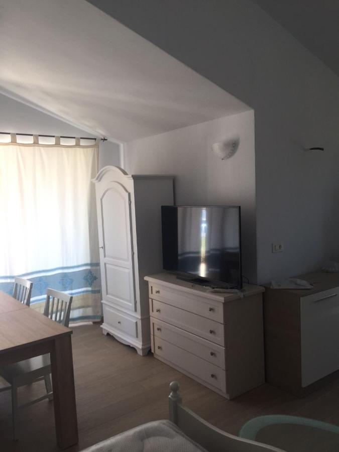 Relax Al Mare Apartment Олбия Екстериор снимка
