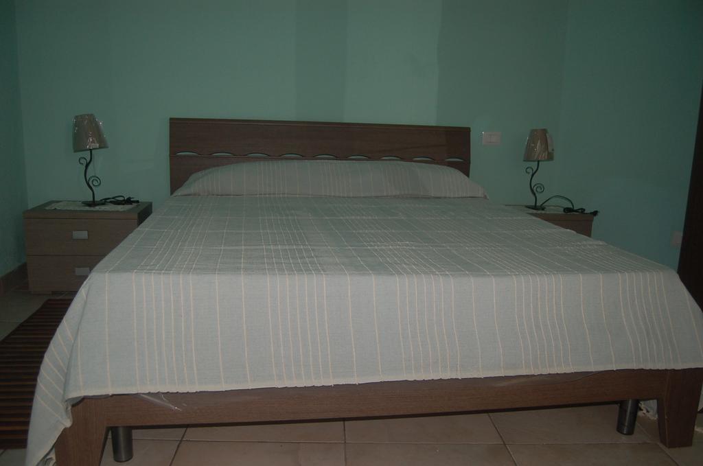 Relax Al Mare Apartment Олбия Стая снимка